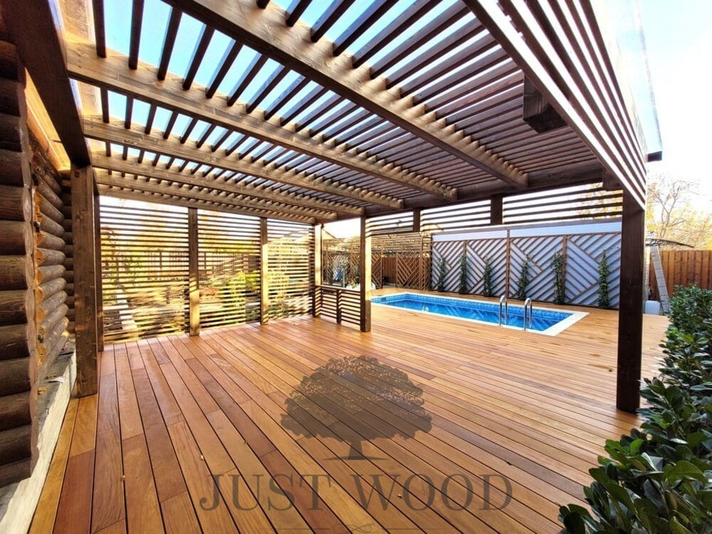 Палубный настил вокруг бассейна. Гарапа. г. Краснодар