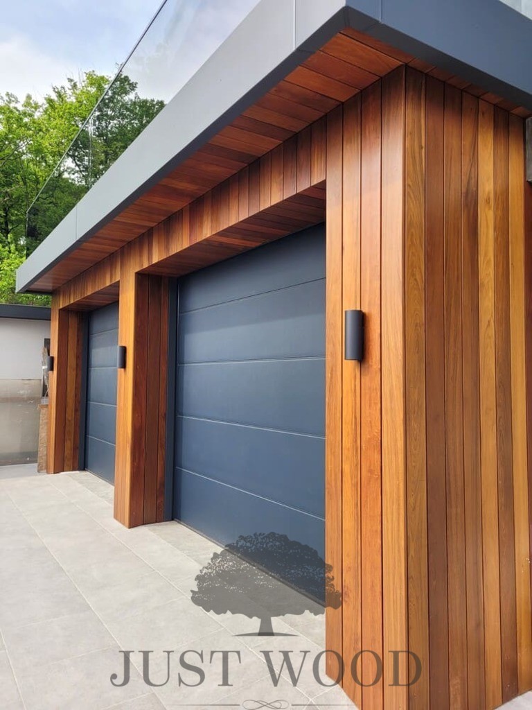 Фасад из экзотических пород древесины