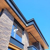 Подшивка свесов кровли планкеном  термо ясеня. г. Краснодар