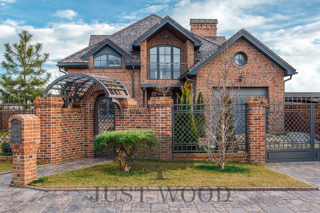 Пергола над входной группой, лиственница, сорт Экстра. г. Краснодар