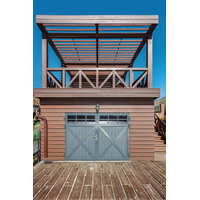 Пергола с палубным настилом и ограждениями из лиственницы над лодочным гаражом. г. Краснодар