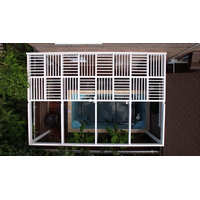 Пергола во дворе частного дома из соснового клееного бруса и лиственницы. г. Краснодар