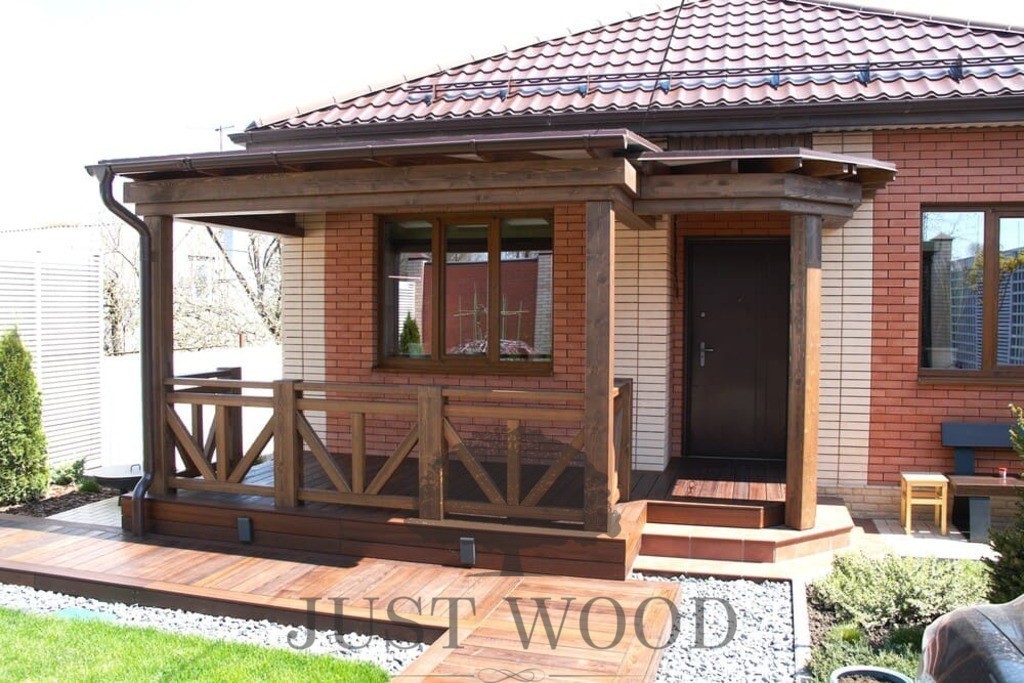 Терраса частного дома. сосновый клееный брус, лиственница, термо ясень. г. Ростов на Дону