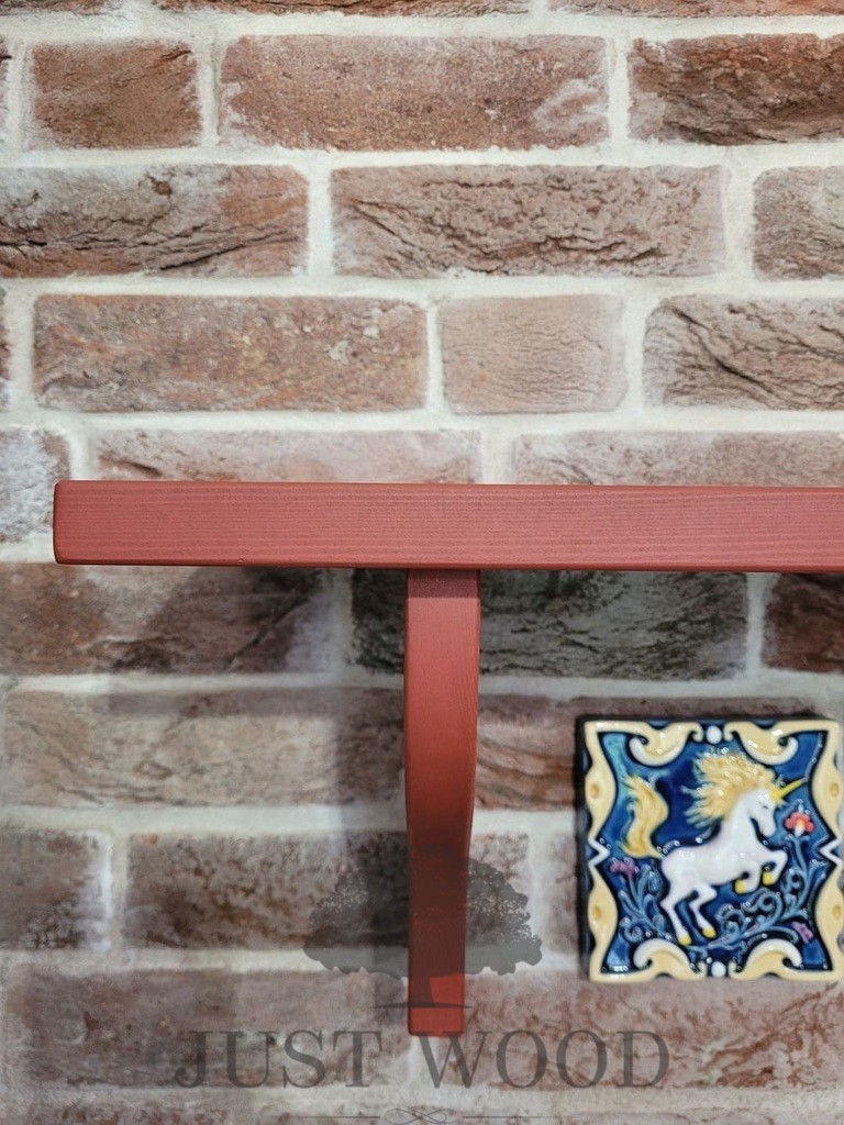 Полки из массива лиственницы